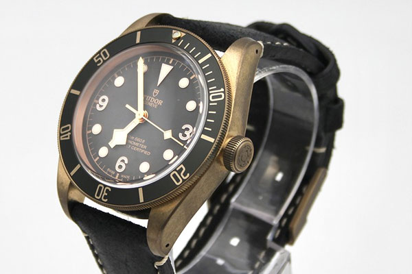 男士手表哪个品牌性价比高 有无适合新手的万元表